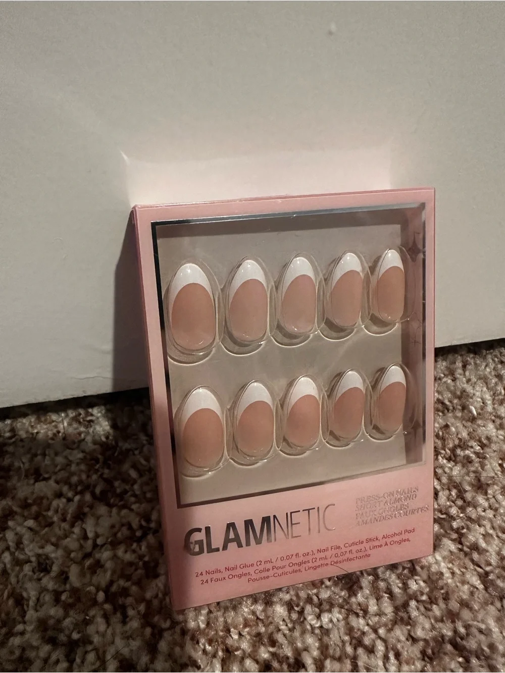 Glamnetic Short Almond Classic White French Tip Nail Set